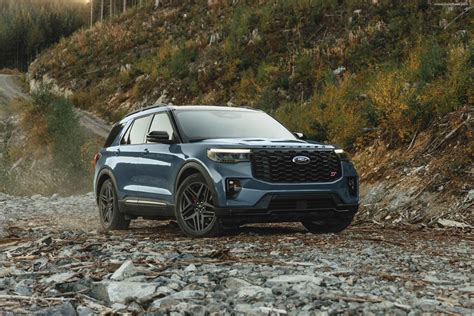 2025 Ford Explorer ST - Stunning HD Photos, Videos, Specs, Features