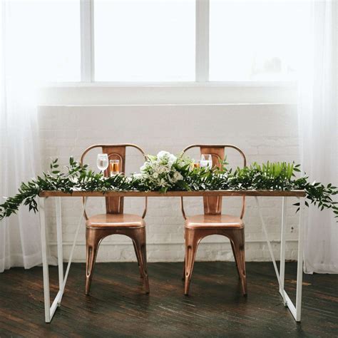 30 Minimalist Wedding Ideas for the Cool Bride