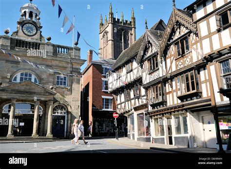 Medieval Town Of Ludlow Shropshire England King High And Broad