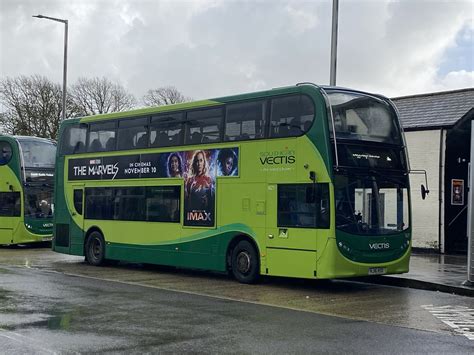 Southern Vectis Hj Hso Seen Here Standing At Newport Bus Flickr