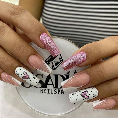 11 Cute Nail Trends To Try This Summer 2023 Summer Nails Design