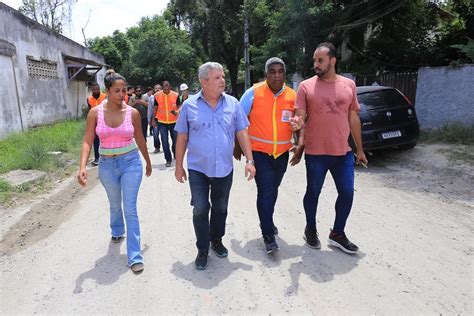 URBANIZAÇÃO DO ENGENHO DO MATO AVANÇA PARA MAIS RUAS DO BAIRRO O