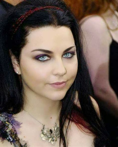 Amy Lee Natural Hair