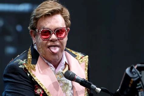 Elton John revela detalles sobre su pérdida de visión y prepara su