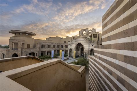 American University Of Cairo Course Catalogue