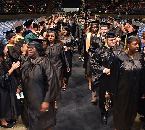 Delgado Community College Course Catalog 2014