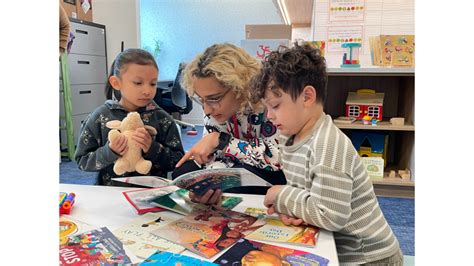 Scholastic Reach Out And Read Catalog