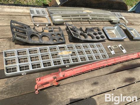 Square Body Parts Catalog