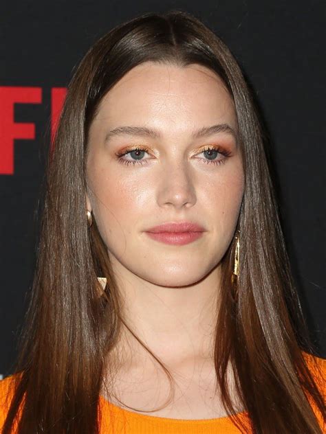 Victoria Pedretti Birth Chart