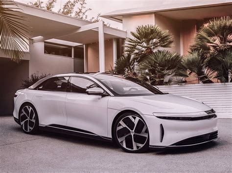 Who Makes Lucid Car